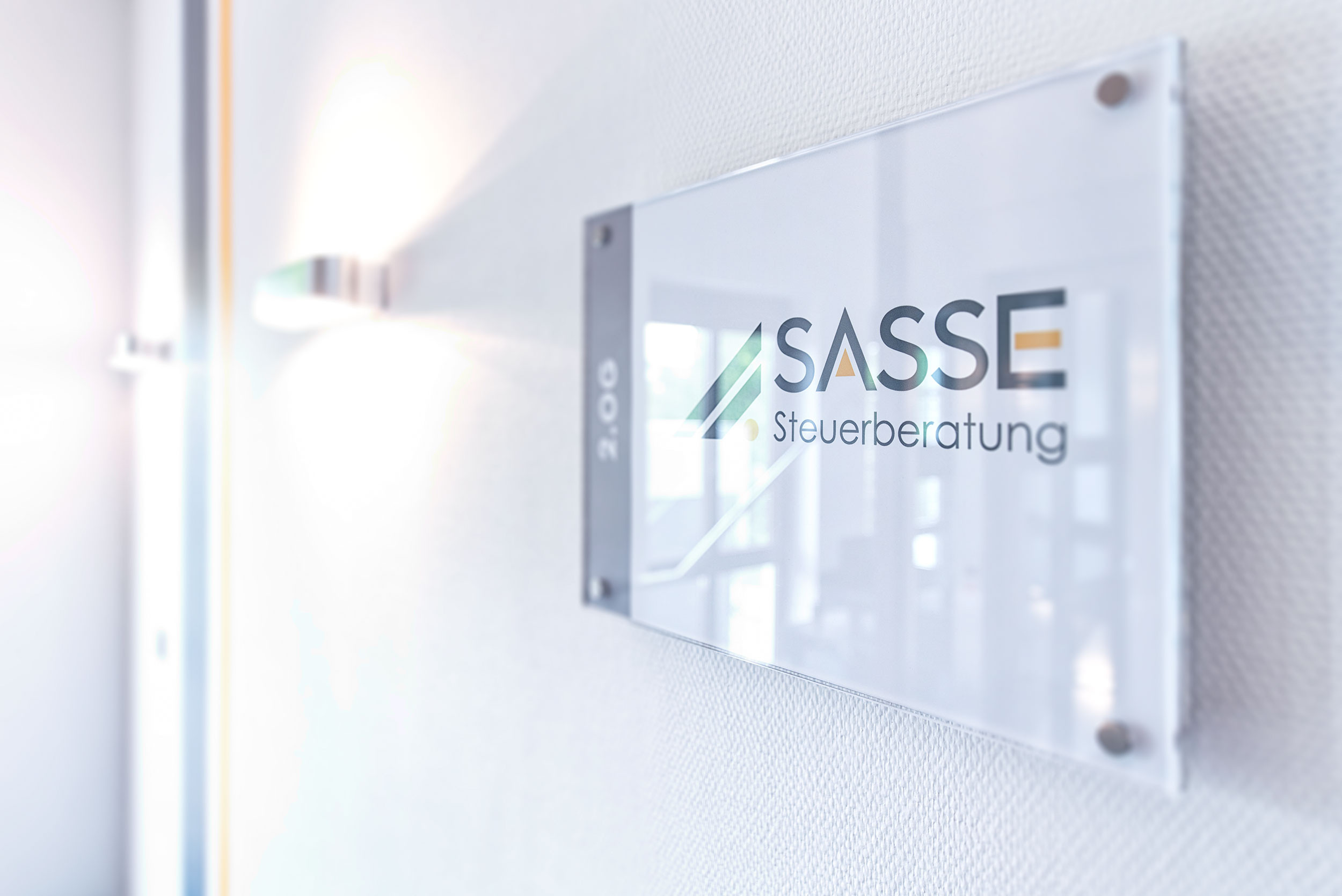 Hausflur mit Schild